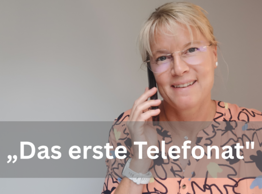 Birgit Sievert, Heilpraktikerin für Psychotherapie in Werl, am Telefon - Blogbeitrag: Das erste Telefonat bei Angst